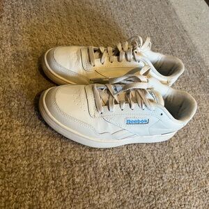 Women’s Sz. 7 Classic Cream Reebok Sneakers